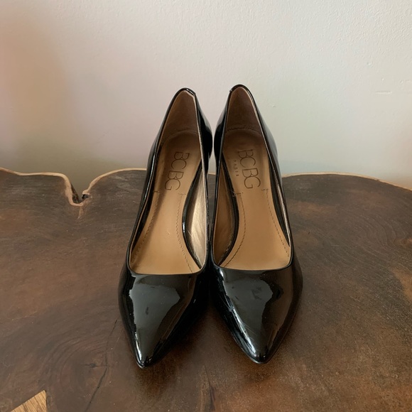 BCBG Paris black patent leather heels - Picture 2 of 4